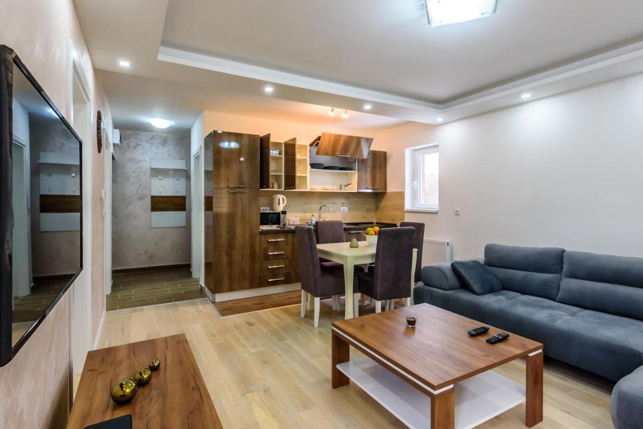 Apartmani “Lazar” I “Lena” 카파오닉 외부 사진